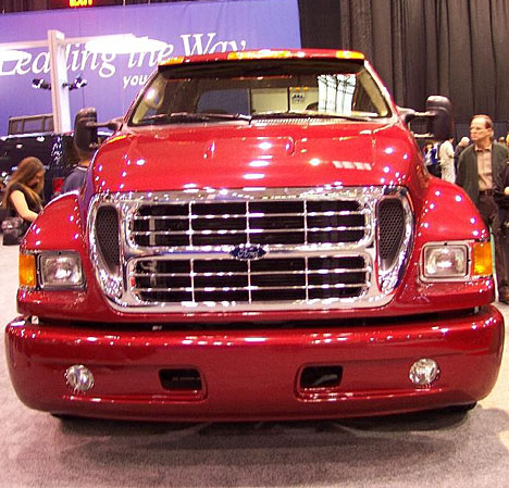   Ford F-650
,    