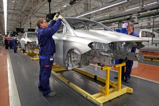 Daimler начинает поиски партнеров в России