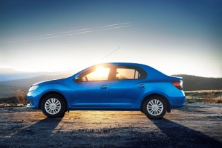 Renault Logan второго поколения стал дешевле первого