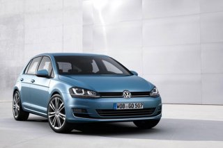 Компания Volkswagen назвала цены на хэтчбек Golf с новым двигателем