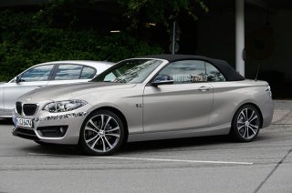  Названа стоимость BMW 2 Series Convertible