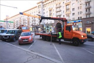 Московские автомобилисты смогут оплачивать эвакуацию автомобилей через интернет