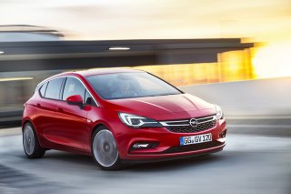 Opel Astra получил новый двигатель с турбиной