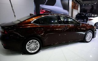 Стоимость российской версии Lexus ES перестала быть секретом