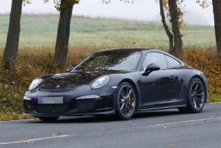 Появилась информация о юбилейном автомобиле Porsche 911 R