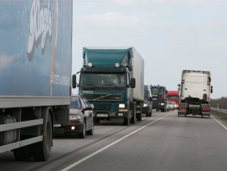 Федеральный дорожный фонд за две недели собрал 795 миллионов рублей с грузоперевозчиков