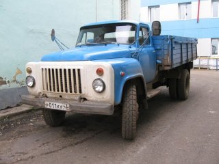 Какими моторами оснащался известный грузовик ГАЗ-53