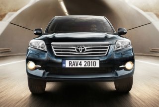 В России отзовут автомобили Toyota RAV4