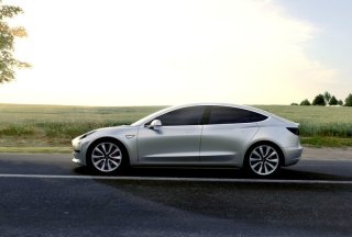 Компания Tesla построит еще более дешевый электрокар
