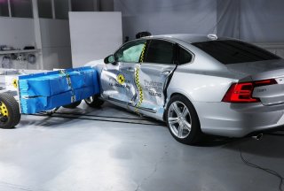 В Европе провели краш-тест автомобилей Volvo S90 и V90