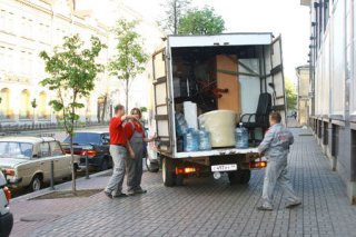 Особенности конструкции грузовых автомобилей для перевозки мебели