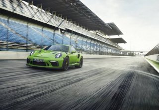 В сети появились сведения о новой версии спортивного автомобиля Porsche 911 GT3 RS